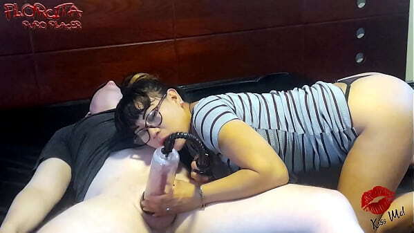 Chico Joven cogiendo Rica Florcita Hasta Mojarle chochito mientras Novio Graba