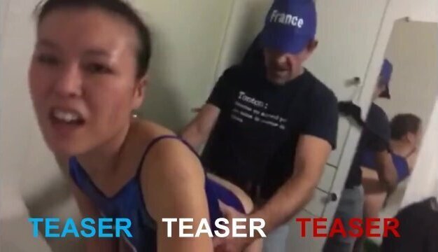 MËI-LING ASIATIQUE BAISER PENDANT LA FINAL DE LA COUPE DU MONDE 2022 FRANCE / ARGENTINE