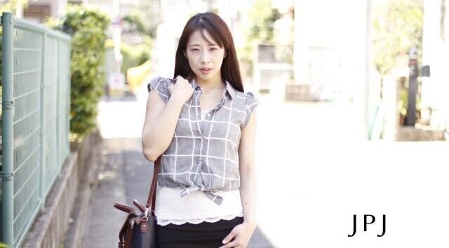 浮気願望を抑えきれない人妻さん