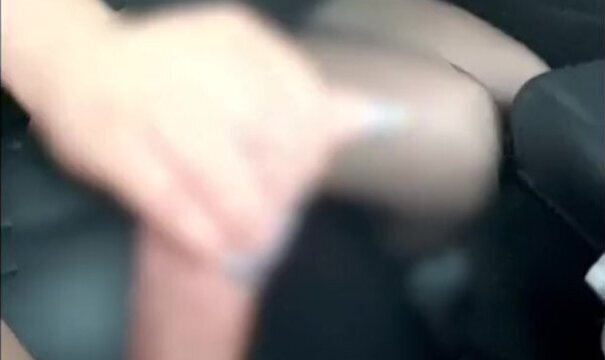 ガチギレ手コキ❤︎キレてるのに肉棒をシゴいてくれるキャバ嬢❤︎ネイル責めや男の潮吹き責めまでする上玉メンヘラ黒タイツのミニスカギャルが最高＃133【HJJ】