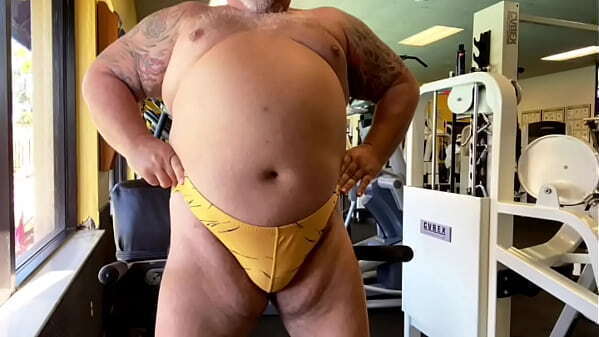 Muscle Bull Gramdpa Cums