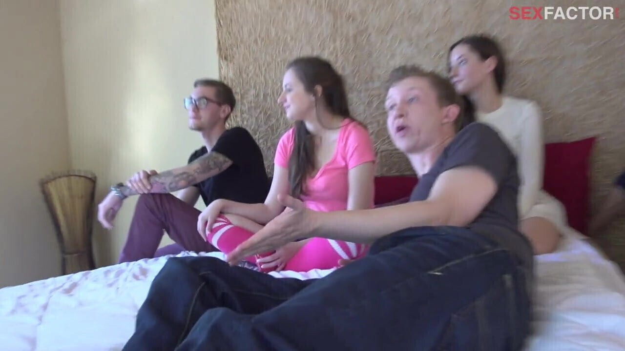 EP104 BTS085 - Keiran and Asa hang out with the contestants