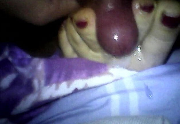 toejob cumonfeet wife