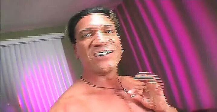 bodybuilder with steel hard fucks milf until screams