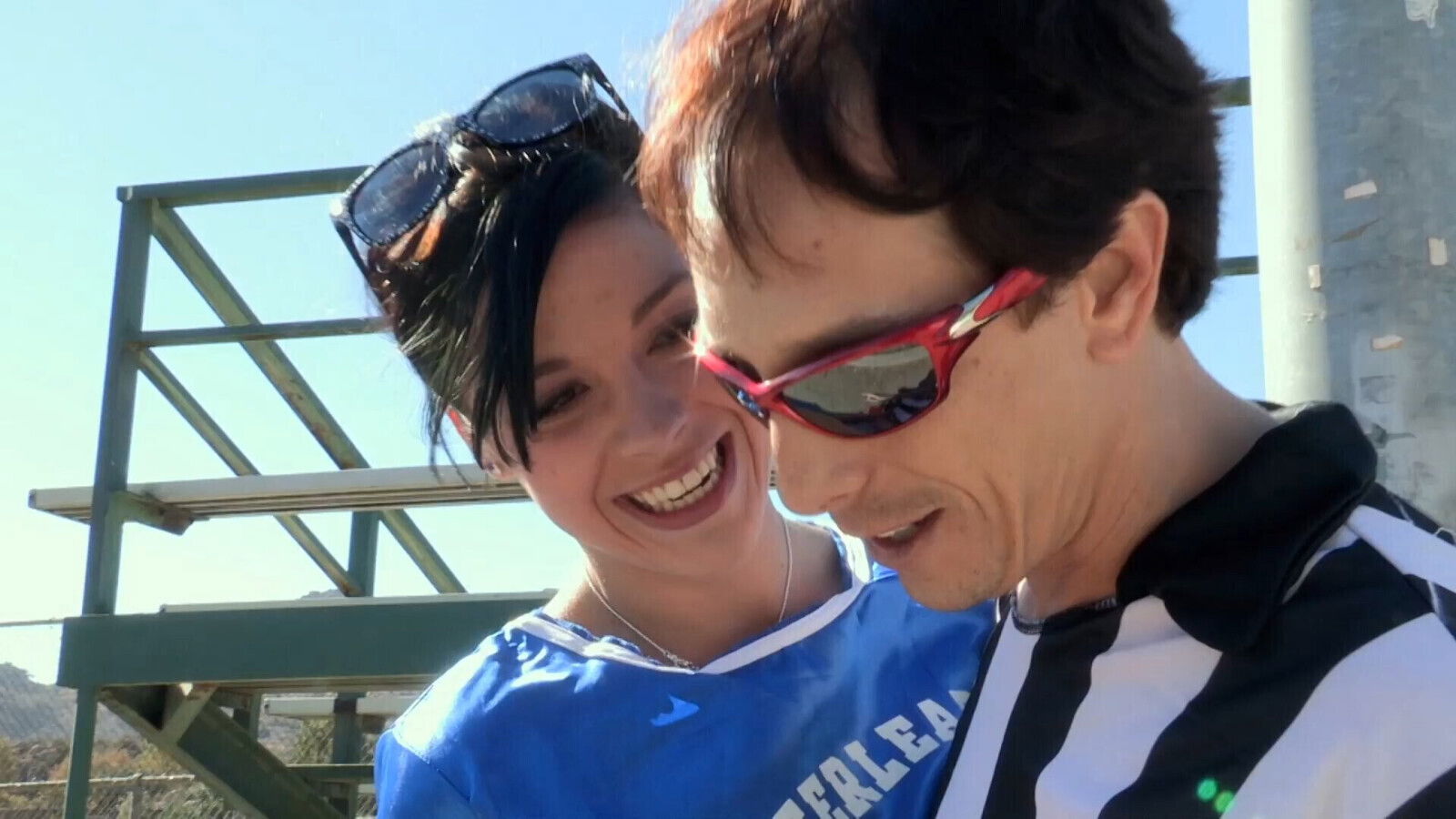 cheerleader Savannah Camden seduces older referee