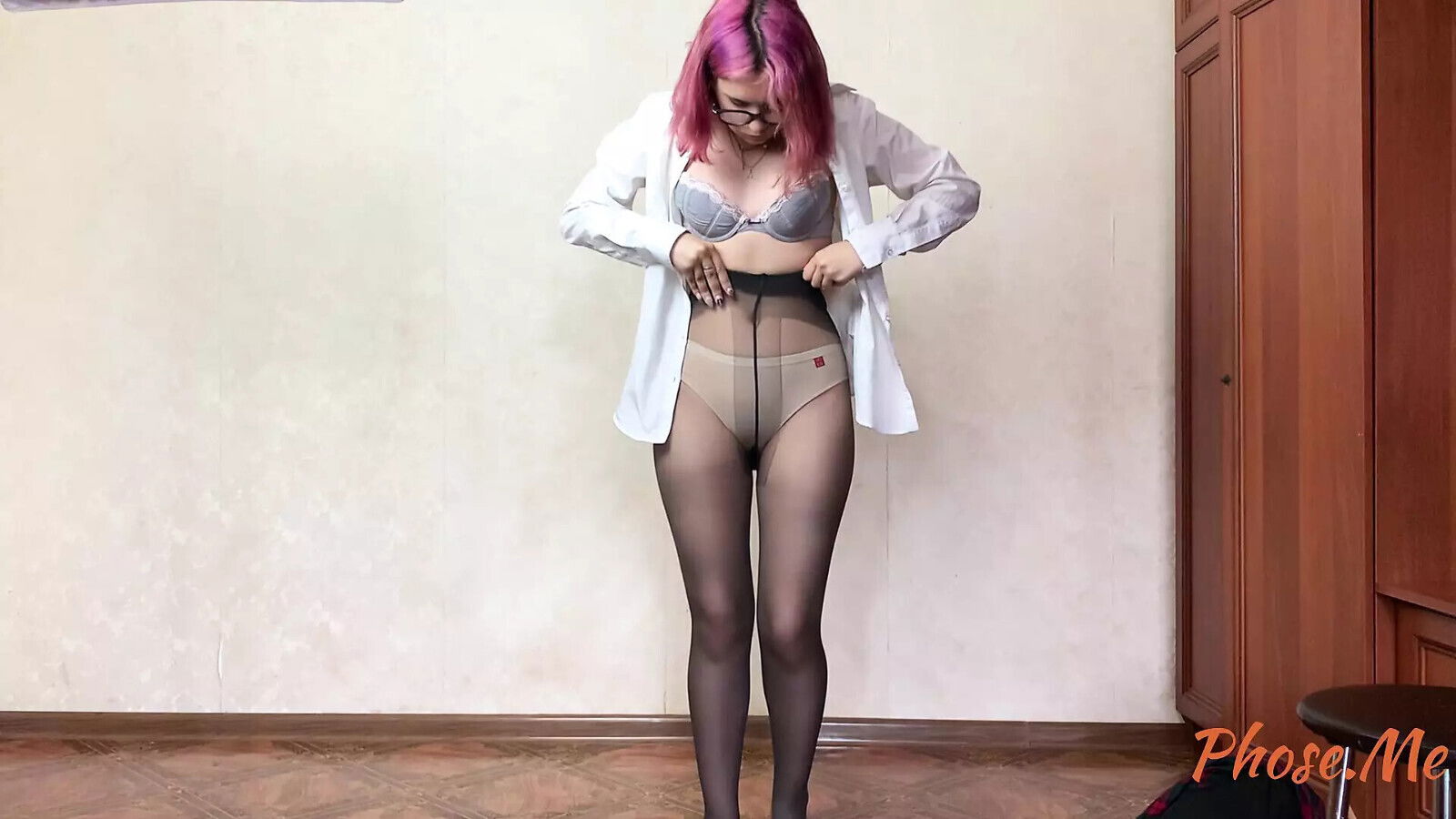 Nerdy Schoogirl Putting Black Pantyhose