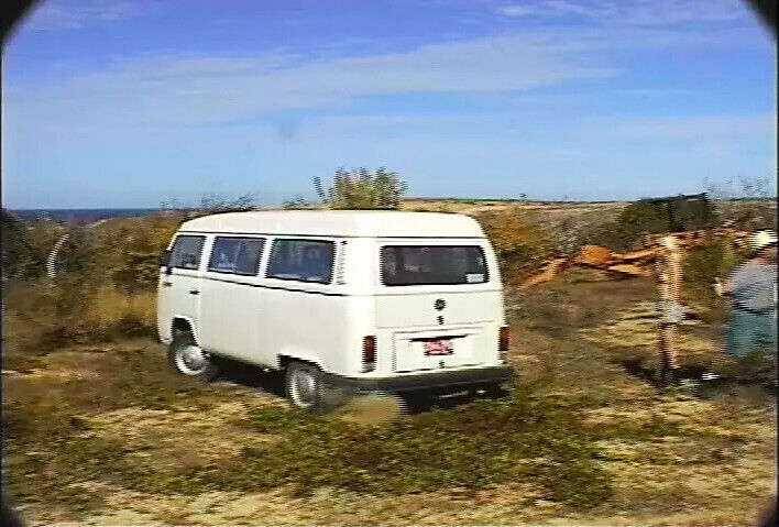 small firm butt wags after love