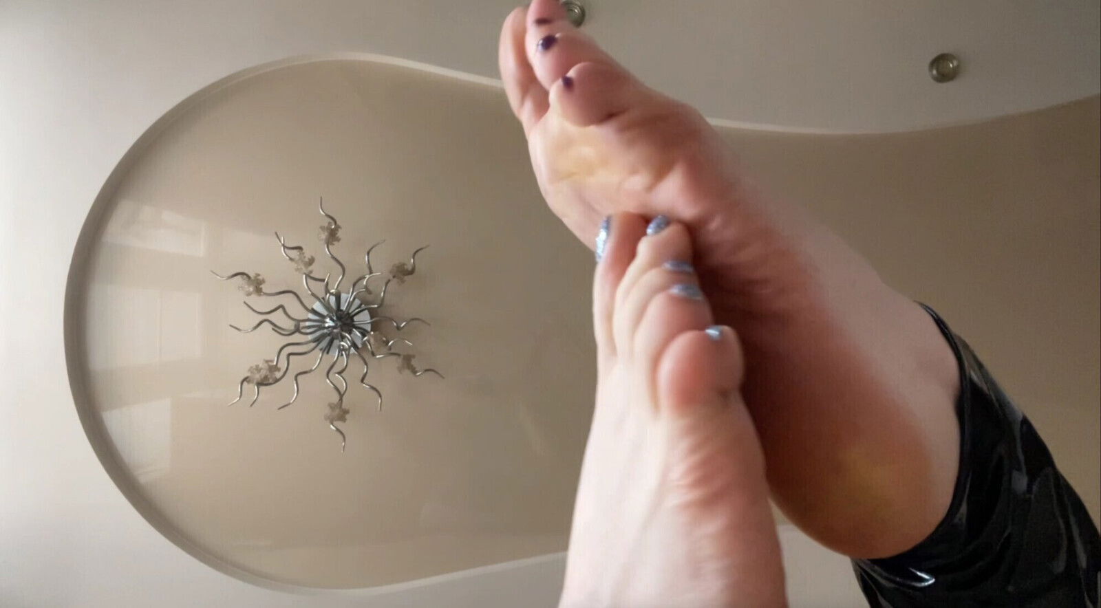 Foot fetish with Christmas mood heels from Mistress Lara latex