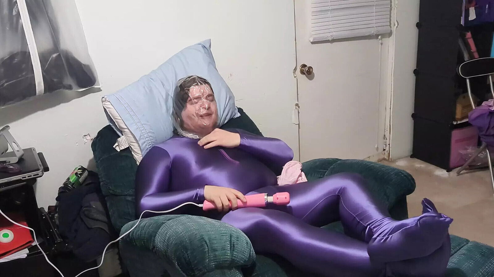 Shiny AMORESY Bodysuit Breathplay Diaper Vibrator