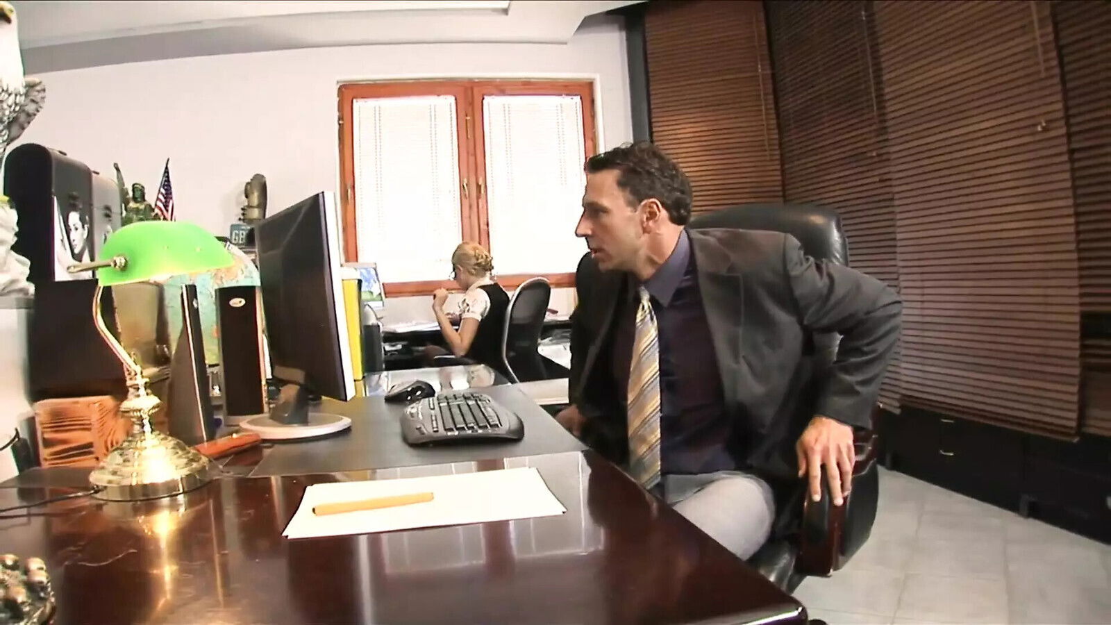 Dona Bell Always Horny Around Boss, Wants