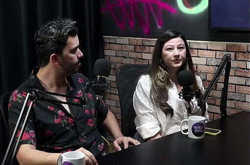 ficou dando todos amigos dele, confessou traiu Bella Mantovani Fera