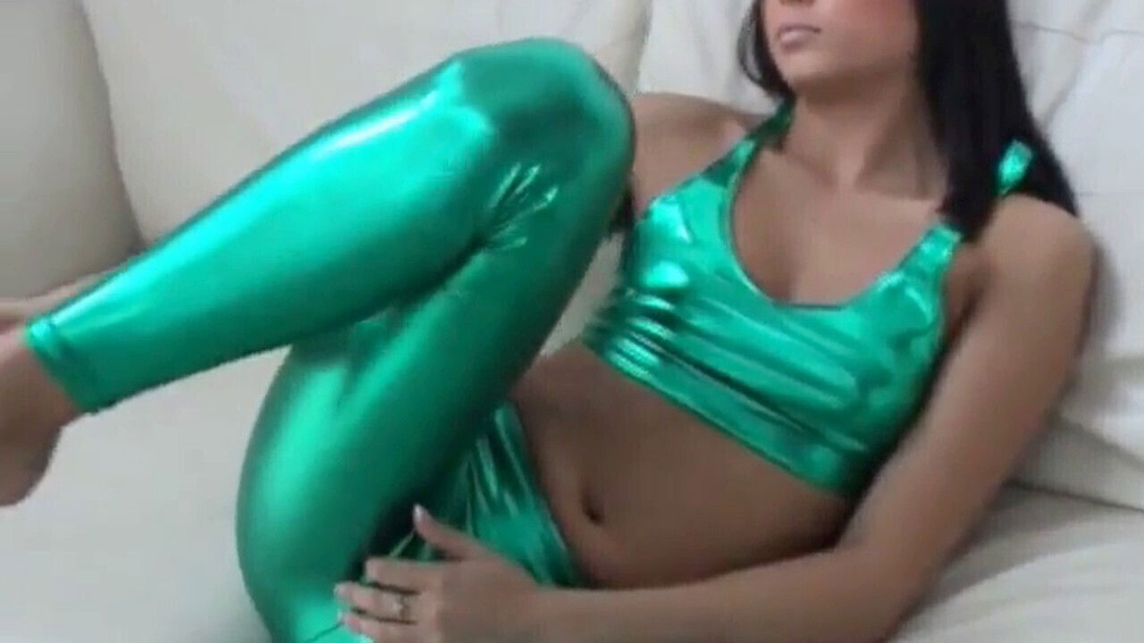 Stunner, panty babe, flash panties