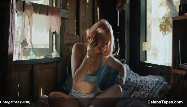 Jemima Kirke nude full frontal