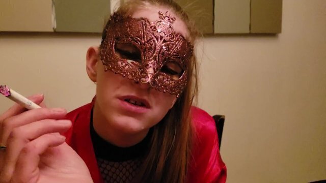 SMOKE FETISH blonde girl smoke long cigarette