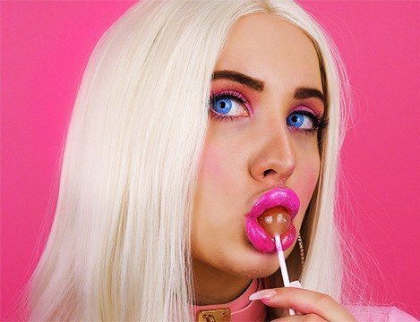 Fake Lips Barbie Doll Lollipop Tease Lipstick Application