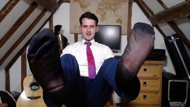 FOOT FART DOMINATION HUMILIATION