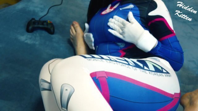 Overwatch D.Va Cosplay Footjob FULL VIDEO Hidden Kitten