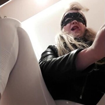 Feeding food crushing