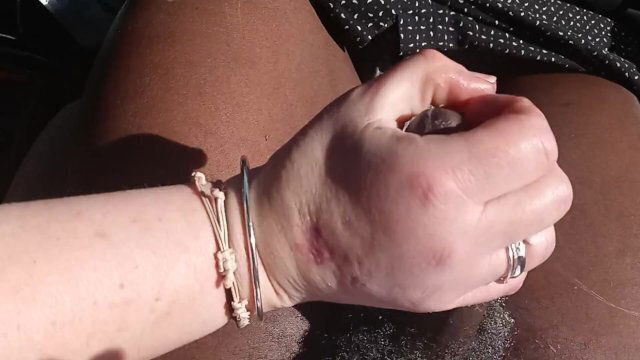 milf jerks while driving