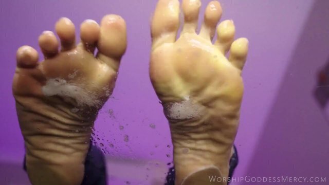 Disgusting Spit Slave