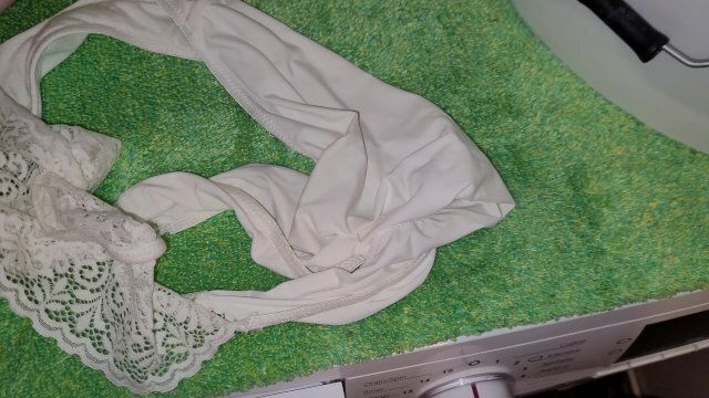 showed jerked stepsister's dirty panties