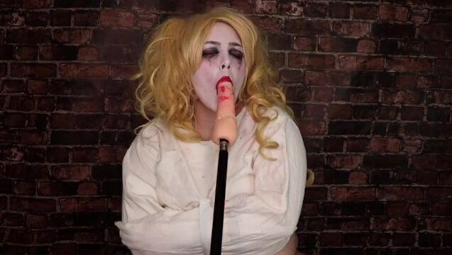 Harley Quinn gets gangbanged striaght jacket