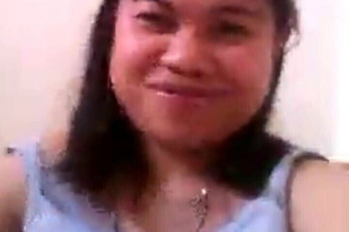 maire cris how her pussy webcam