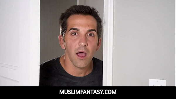 MuslimFantasy- Middle-eastern Muslim Vanessa Loses Virginity With