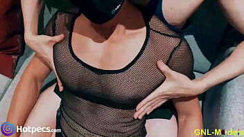 It'_s a great body to worship under his sexy top!