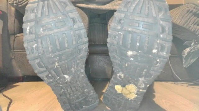 worship dirty trainers lick them clean!