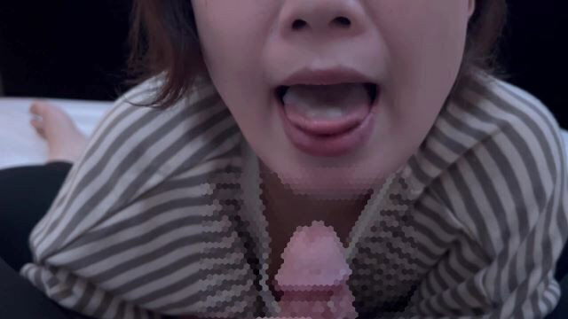 糸引くくらいたっぷりな精液を口いっぱい見せながらごっくんフェラで気持ちよくしちゃう♡　cum mouth gokkun