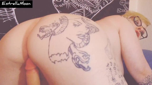 girl fucks leaves very