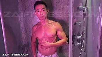 Come close to my body and admire the great views!