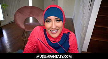 MuslimFantasy- Allah Snackbar! Poor girl Chloe Amour late with paying monthly rent landlord Donnie Rock! make pays extra kind