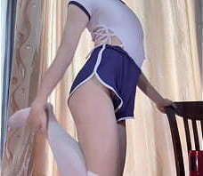 伪娘展示新衣服！是体操服！