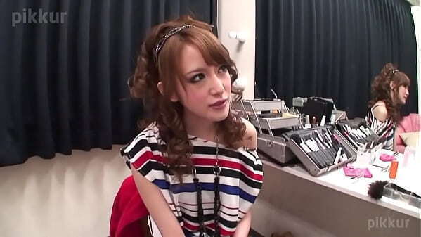 Fingering sucking from Shirosaki photoshoot(01687)