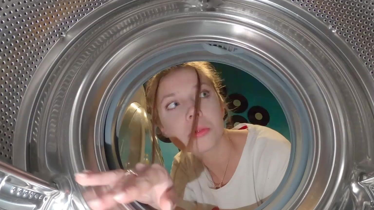 Stepsister stuck washing machine with