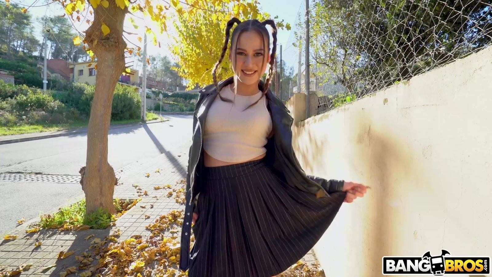 cheeky brunette gets excited from outdoor fuck