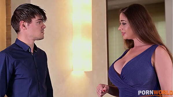 Locked Boobed Kesha Ortega Visits Neighbour Spontaneous Session