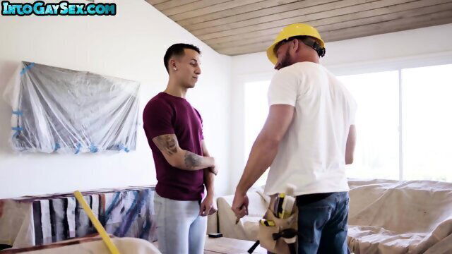 Muscular hunk barebacks nympho stud asshole missionary