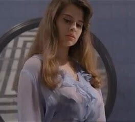 4.Debora Caprioglio paprika scene savonnage bain