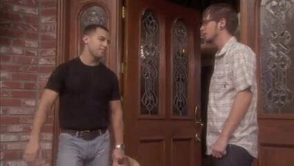 Razz- cazzo che figa la mamma del suo amico 