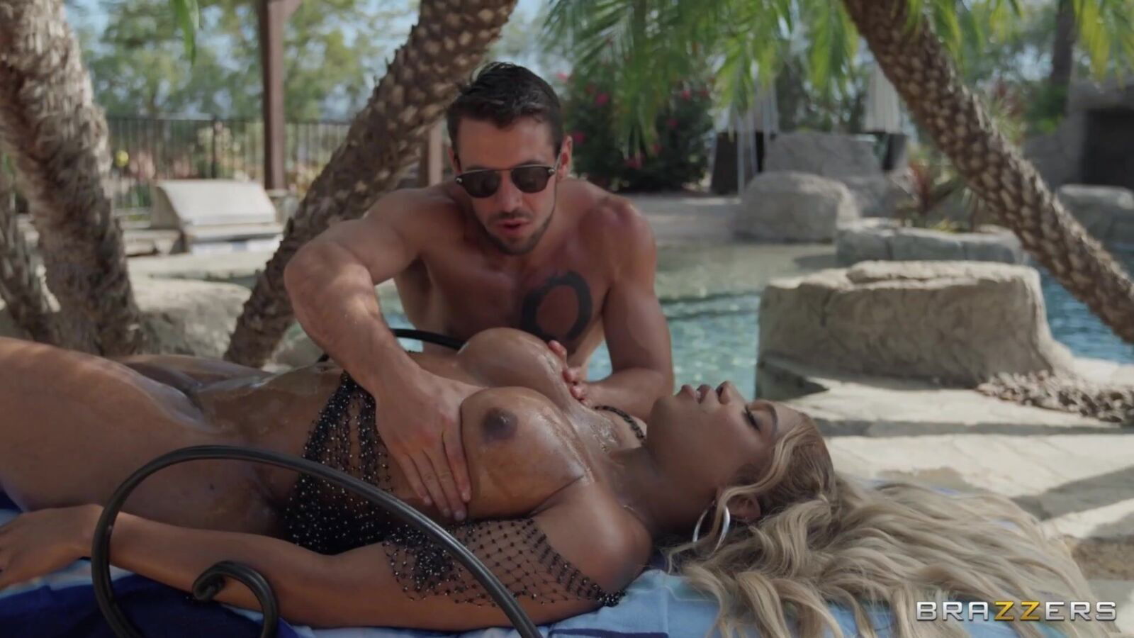 Black shemale gets massaged fucked pool