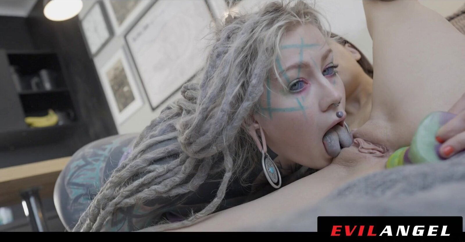 EvilAngel Fetish Girl Worships Babe's