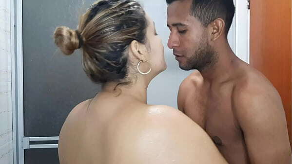 sorprendo ducha follo antes vaya para universidad