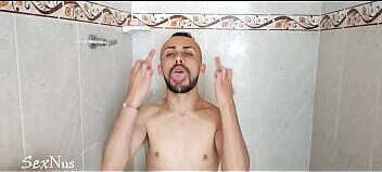 Cuerpo caliente totalmente desnudo