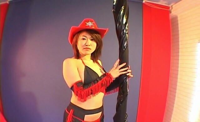 Kokoro Miyauchi enjoys while being penetrated office