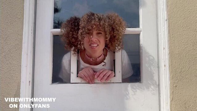 Adorable Stepsister Stuck Doggy Door Must Bang Double Creampie VibeWithMommy