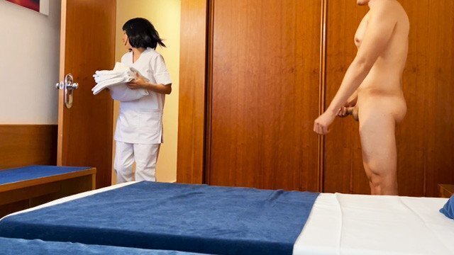 Dick Flash! surprise cleaning girl from hotel room service gives blowjob