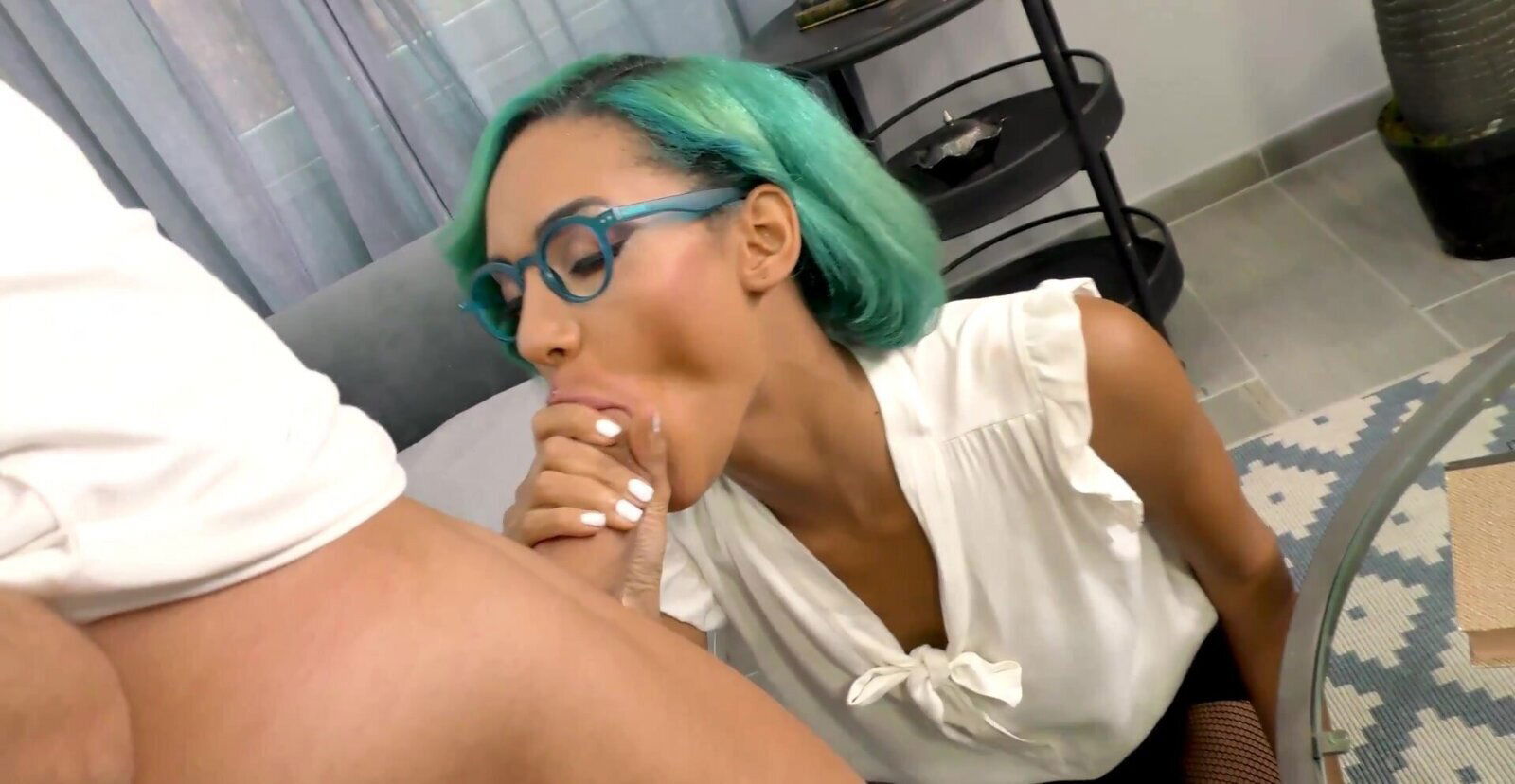 Thin beauty gives good soak before fucking extreme scenes